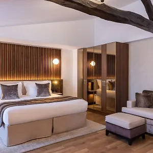 4* Hotel Lord Byron